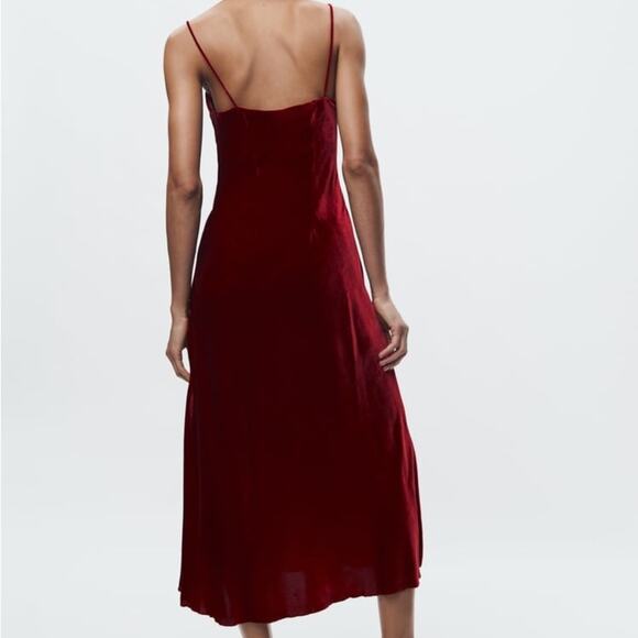 ZARA BLOGGER FAVORITE VELVET SLIP DRESS ZW COLLECTION - Picture 7 of 9